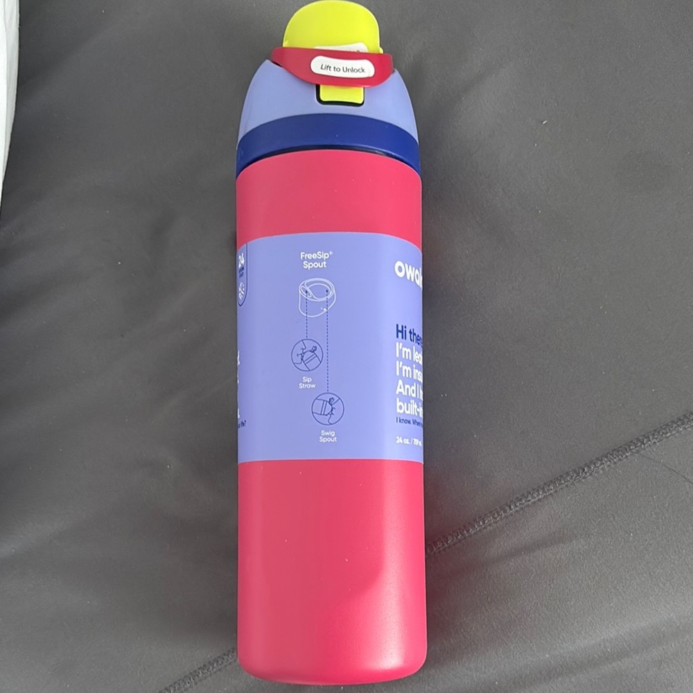 Owala brand new 24 ounce poolside punch water bottle!
